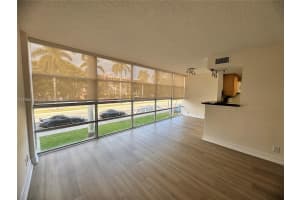 2000 Atlantic Shores Blvd 209 Hallandale Beach, FL 33009 - MLS#A11964798