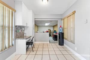 5601 Nw 18th St 4 Lauderhill, FL 33313 - MLS#A11964824