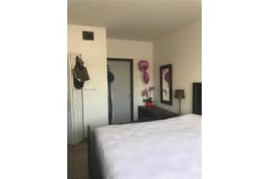 1960 Marseille Dr 305 Miami Beach, FL 33141 - MLS#A11964825