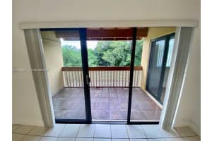 8885 Fontainebleau Blvd 205, Miami