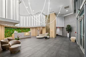 90 Sw 3rd St 1608, Miami