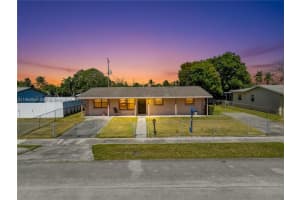 10721 Sw 149th Ter Miami, FL 33176 - MLS#A11964853