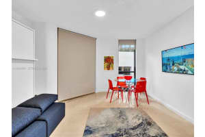 21150 Point Pl 305, Aventura