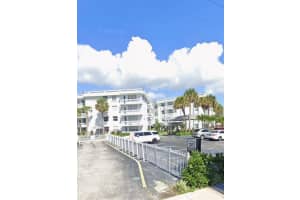 1913 S Ocean Dr 109, Hallandale Beach