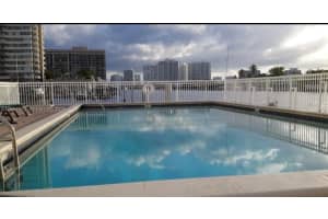 1913 S Ocean Dr 109 Hallandale Beach, FL 33009 - MLS#A11964870
