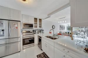 2801 Somerset Dr 215 Lauderdale Lakes, FL 33311 - MLS#A11964888