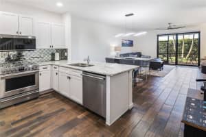 4204 N Dixie Hwy 2 Oakland Park, FL 33334 - MLS#A11964891