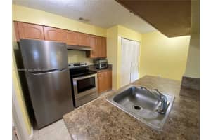 17500 Nw 67th Ct E-19 Hialeah, FL 33015 - MLS#A11964948