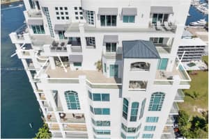 3055 Harbor Dr 2102 Fort Lauderdale, FL 33316 - MLS#A11964957