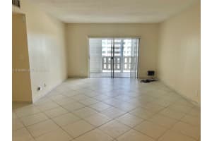 4330 Hillcrest Dr 716 Hollywood, FL 33021 - MLS#A11964969