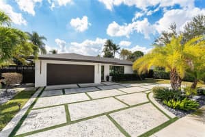 4892 Willow Dr Boca Raton, FL 33487 - MLS#A11965000
