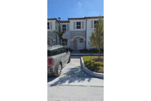 2717 Se 26th Rd 2717 Homestead, FL 33035 - MLS#A11965075