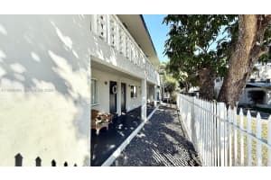 42 Sw 14th St 203 Dania Beach, FL 33004 - MLS#A11965086