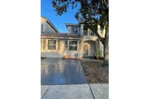 821 Nw 130th Ave 821 Pembroke Pines, FL 33028 - MLS#A11965119