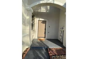 821 Nw 130th Ave 821 Pembroke Pines, FL 33028 - MLS#A11965119