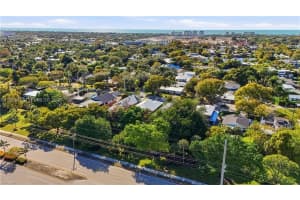 1050 13th St N Other, FL 34102 - MLS#A11965155