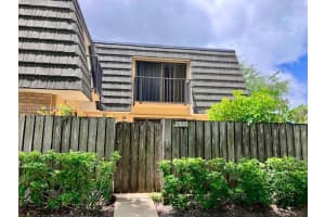 2610 26th Way Riviera Beach, FL 33407 - MLS#A11965185