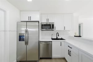 921 N 32nd Ave Hollywood, FL 33021 - MLS#A11965213