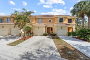 202 River Bluff Ln , Royal Palm Beach, FL 33411 Sold 06/16/26