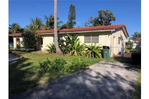 11931 Ne 12th Ave 11931 Biscayne Park, FL 33161 - MLS#A11965251
