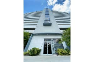 36 Nw 6th Ave 708, Miami