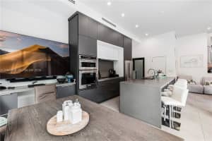 640 Fernwood Rd Key Biscayne, FL 33149 - MLS#A11965302