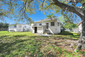 16901 Sw 94th Avenue Palmetto Bay, FL 33157 - MLS#A11965355