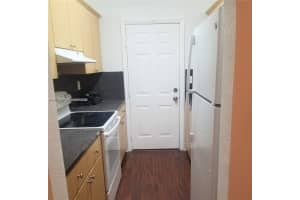 941 Ne 169th St 216 North Miami Beach, FL 33162 - MLS#A11965366