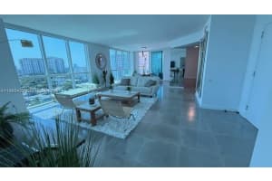 101 S Fort Lauderdale Beach Blvd 707 Fort Lauderdale, FL 33316 - MLS#A11965423