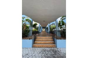 5050 Nw 7th St 806 Miami, FL 33126 - MLS#A11965457