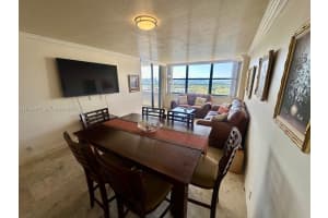 2555 Collins Ave APT 2006, Miami Beach, FL 33140, - MLS#A11965494