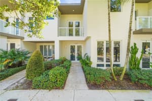 10530 Nw 63rd Ter Doral, FL 33178 - MLS#A11965496