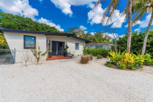 6561 Sw 34th St Miami, FL 33155 - MLS#A11965508