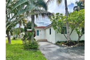 222 Se 1st St E Dania Beach, FL 33004 - MLS#A11965509