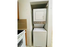 10000 Nw 80th Ct 2331 Hialeah Gardens, FL 33016 - MLS#A11965521