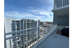 60 37th Ave , Miami, FL 33125 - MLS#A11965543