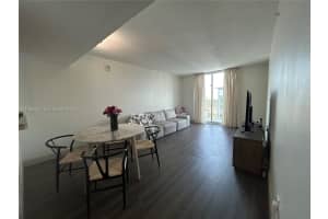 60 37th Ave , Miami, FL 33125 - MLS#A11965543