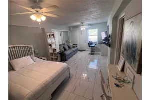 321 Wilson St A203 Hollywood, FL 33019 - MLS#A11965600