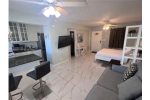 321 Wilson St A203 Hollywood, FL 33019 - MLS#A11965600