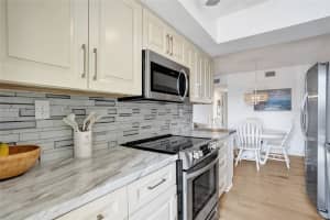 934 Se 9th Ave 17 Pompano Beach, FL 33060 - MLS#A11965635