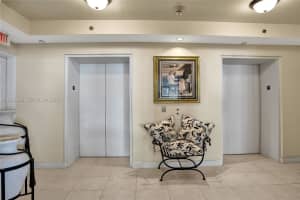 301 N Birch Rd 8n Fort Lauderdale, FL 33304 - MLS#A11965695