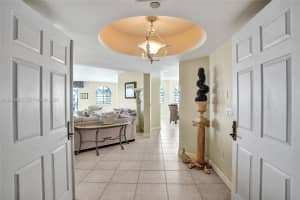 301 N Birch Rd 8n Fort Lauderdale, FL 33304 - MLS#A11965695