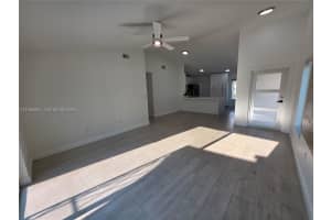 13950 Oaklawn Pl Davie, FL 33325 - MLS#A11965697