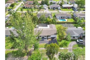 4330 Nw 8th St Plantation, FL 33317 - MLS#A11965760