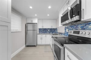 8045 Sw 107th Ave 303, Miami