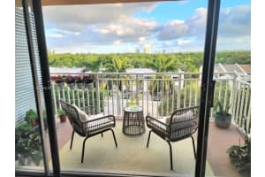 2450 Ne 135th St 508, North Miami