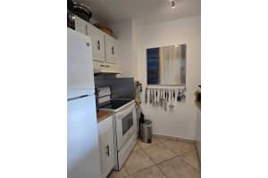 2450 Ne 135th St 508 North Miami, FL 33181 - MLS#A11965793