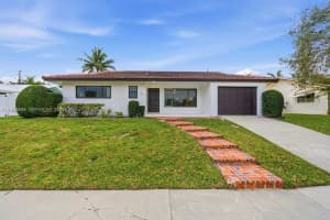 1260 Sw 8th St Boca Raton, FL 33486 - MLS#A11965806