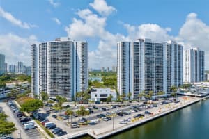 3701 N Country Club Dr 1505 Aventura, FL 33180 - MLS#A11965811