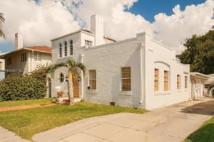 1545 Nw 8th Ter Miami, FL 33125 - MLS#A11965861